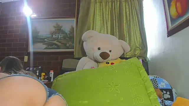 LatinaMature  online show from 15, 3, 2026