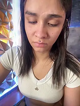 Isabella-Teen online show from 22, 10, 2025