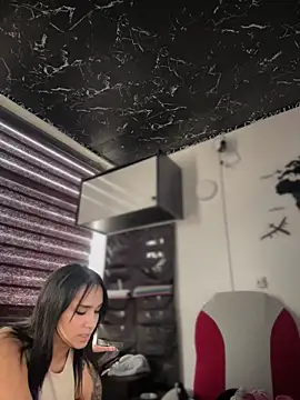 Isabella-Teen online show from 29, 4, 2026