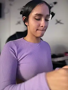 Isabella-Teen online show from 3, 5, 2026