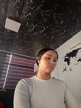 Isabella-Teen online show from 20, 6, 2026