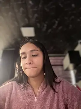 Isabella-Teen online show from 10, 7, 2026