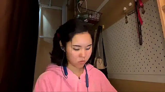 JennyCarpenter online show from 6, 5, 2026