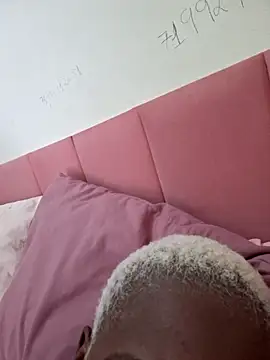 Snapshot of negaa25 chatting on 4, 10, 2025 negaa25 online show from 4, 10, 2025