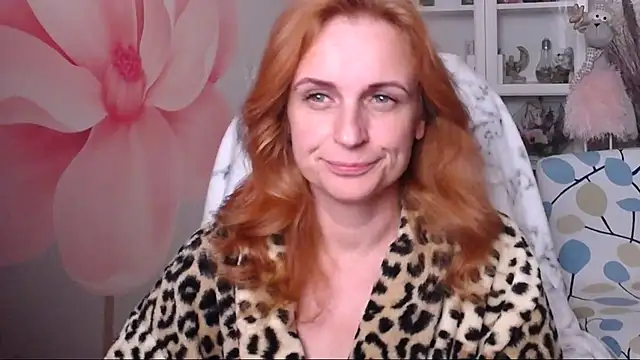 Snapshot of Venus_love1 chatting on 10, 10, 2025 Venus love1 online show from 10, 10, 2025