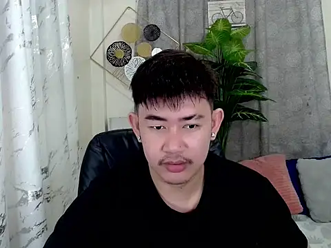 NaughtyGlow97 online show from 14, 9, 2025