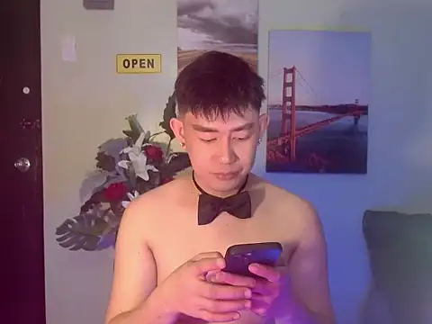 NaughtyGlow97 online show from 27, 10, 2025