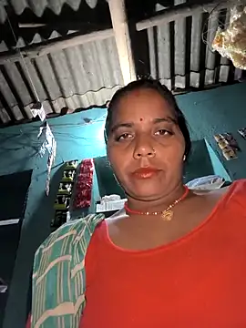 Snapshot of Hot_kadi83 chatting on 9, 10, 2025 Hot kadi83 online show from 9, 10, 2025