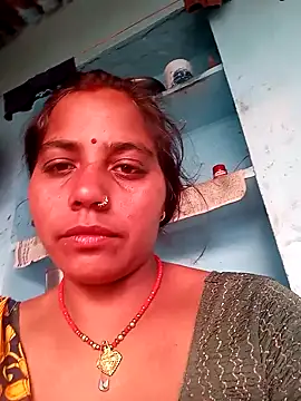 Snapshot of Hot_kadi83 chatting on 13, 10, 2025 Hot kadi83 online show from 13, 10, 2025