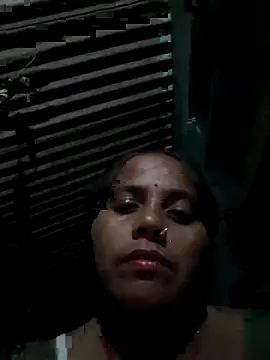 Snapshot of Hot_kadi83 chatting on 17, 10, 2025 Hot kadi83 online show from 17, 10, 2025