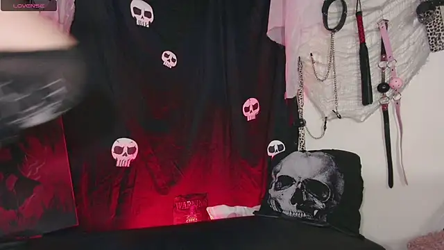 agathaaiko6 online show from 15, 11, 2025