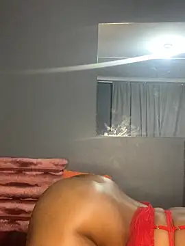 Snapshot of Hornysweetheart chatting on 24, 9, 2025 Hornysweetheart online show from 24, 9, 2025