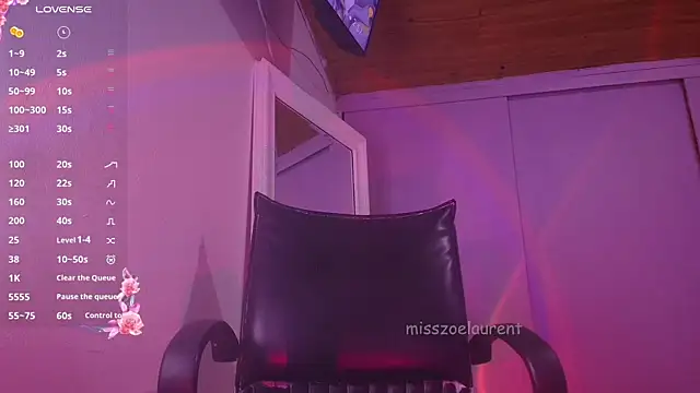 misszoelaurent online show from 14, 10, 2025