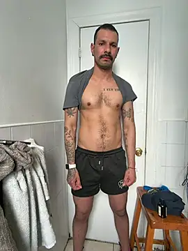 Snapshot of latinoxx1992 chatting on 7, 2, 2026 latinoxx1992 online show from 7, 2, 2026