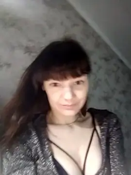 AliceSwan1122 online show from 7, 2, 2026