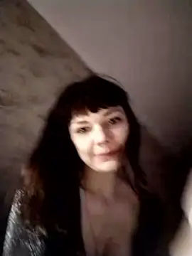 AliceSwan1122 online show from 24, 4, 2026