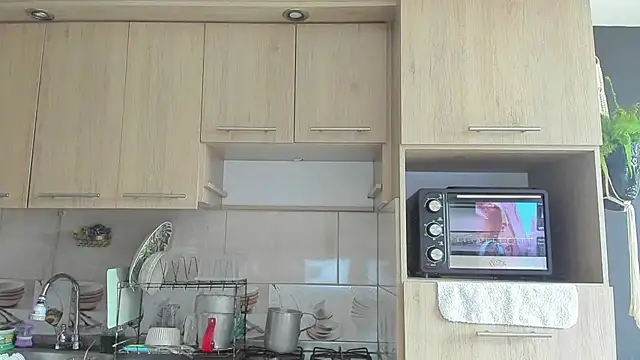 Snapshot of Arnolwilliams chatting on 17, 10, 2025 Arnolwilliams online show from 17, 10, 2025