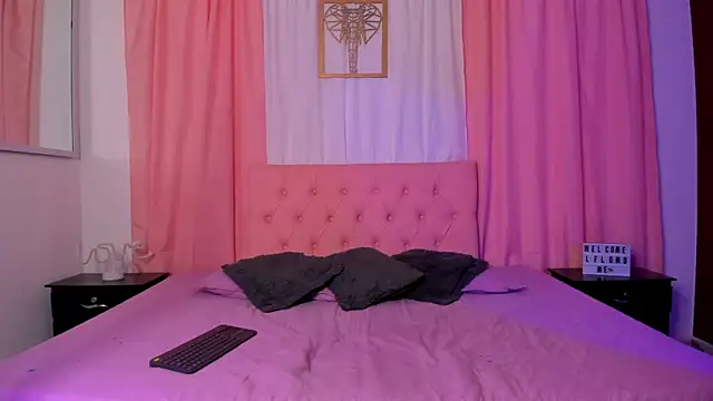 Snapshot of Nova_Luv_ chatting on 11, 10, 2025 Nova Luv online show from 11, 10, 2025