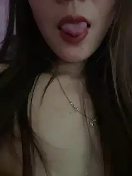 Moon pusy online show from 25, 6, 2026