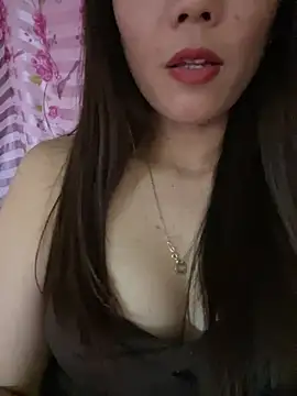 Moon pusy online show from 11, 7, 2026
