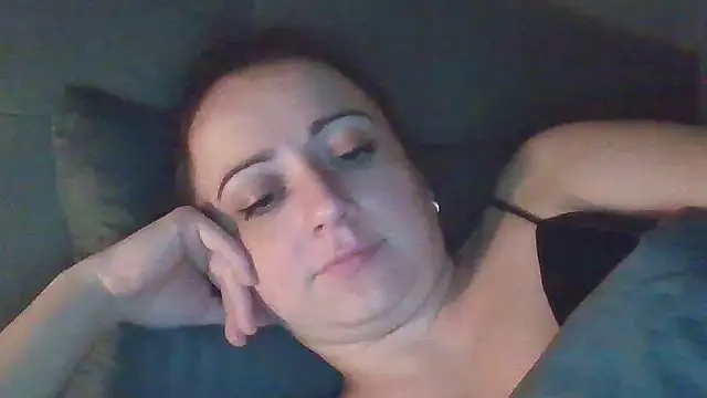 Snapshot of Avylith chatting on 3, 10, 2025 Avylith online show from 3, 10, 2025