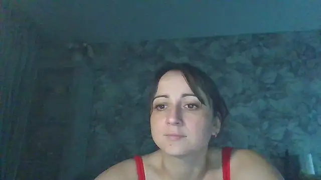 Snapshot of Avylith chatting on 8, 10, 2025 Avylith online show from 8, 10, 2025