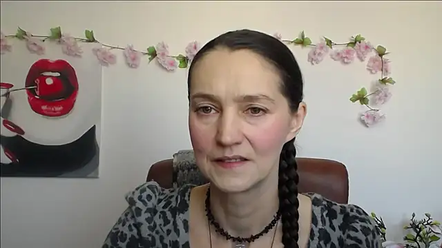 TayaFinch online show from 2, 2, 2026