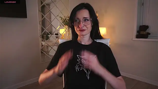 DarcyAspacio online show from 24, 9, 2025