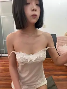 Snapshot of qiqi_x chatting on 3, 3, 2026 qiqi x online show from 3, 3, 2026