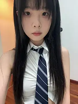 Snapshot of qiqi_x chatting on 17, 5, 2026 qiqi x online show from 17, 5, 2026