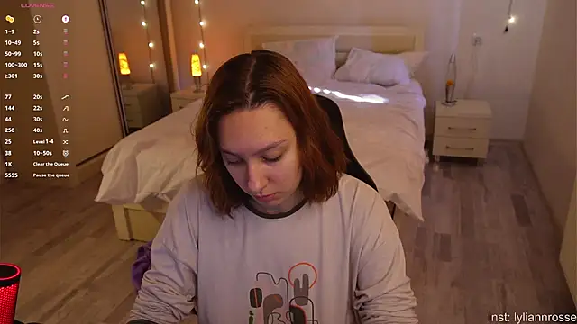 Snapshot of LilyannRosse chatting on 16, 11, 2025 LilyannRosse online show from 16, 11, 2025