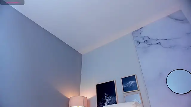 Tiffany Low online show from 19, 11, 2025