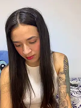 MiQeilaSweet online show from 10, 5, 2026