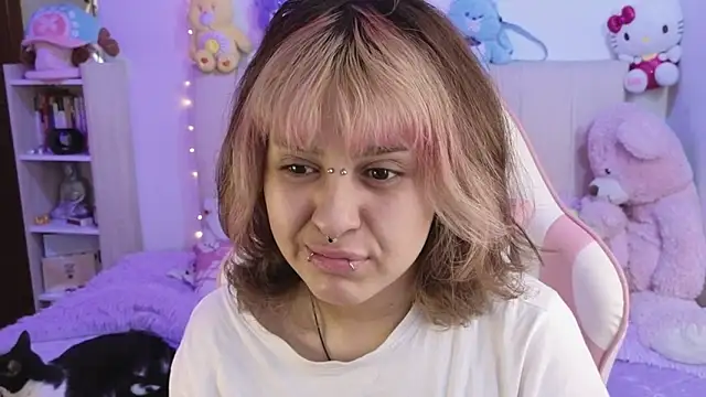 NekoWaifu online show from 4, 5, 2026