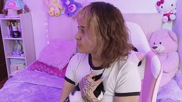 NekoWaifu online show from 6, 5, 2026