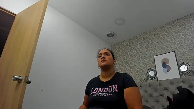 Hanna Marshall  online show from 22, 10, 2025