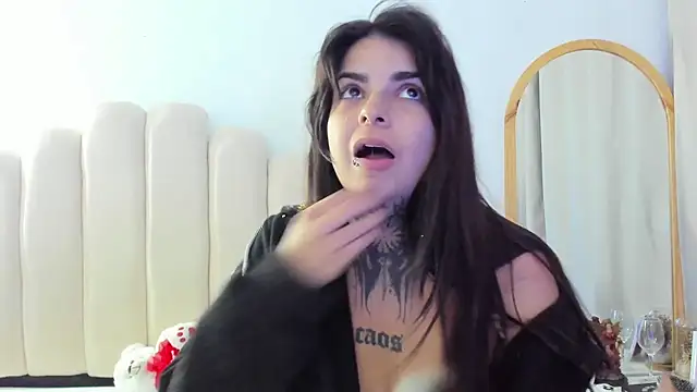 Snapshot of amelie__grace chatting on 28, 9, 2025 amelie grace online show from 28, 9, 2025