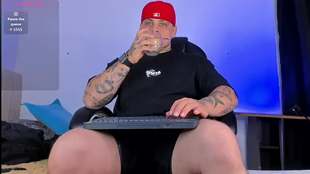 denis munera online show from 15, 10, 2025