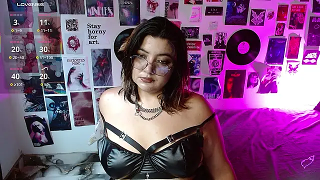 Roxy f w online show from 28, 4, 2026