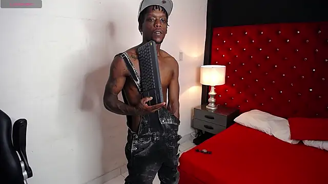 SkylerBigxxx online show from 4, 10, 2025