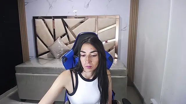 Maily a  online show from 25, 10, 2025