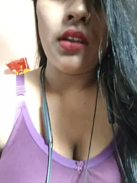 Jasmine Januja online show from 24, 6, 2026