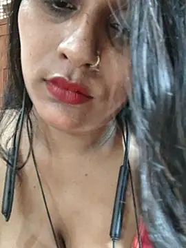 Jasmine Januja online show from 25, 6, 2026