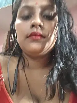 Jasmine Januja online show from 3, 7, 2026