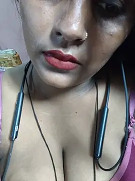 Jasmine Januja online show from 9, 7, 2026
