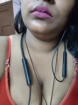 Jasmine Januja online show from 14, 7, 2026