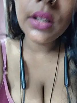 Jasmine Januja online show from 15, 7, 2026