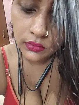 Jasmine Januja online show from 27, 7, 2026