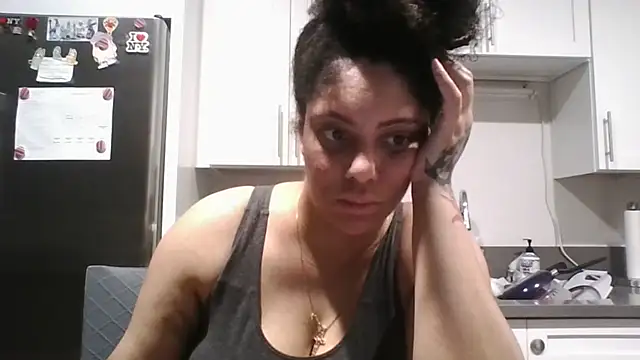 Snapshot of Dallasstar chatting on 8, 11, 2025 Dallasstar online show from 8, 11, 2025