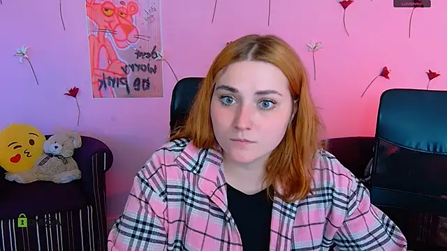 casey meow  online show from 17, 5, 2026